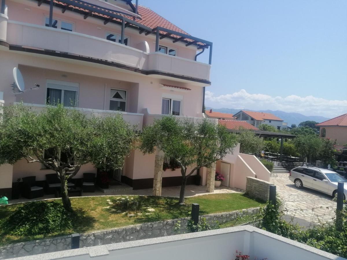 Apartmani Simon Lopar Dış mekan fotoğraf