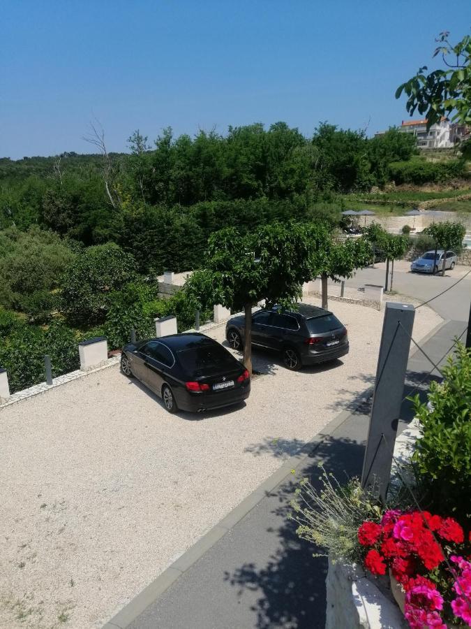 Apartmani Simon Lopar Dış mekan fotoğraf