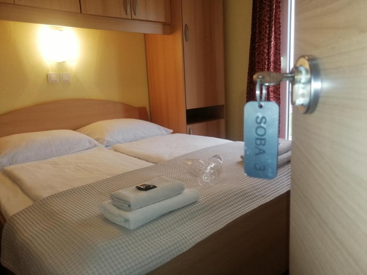 Apartmani Simon Lopar Oda fotoğraf
