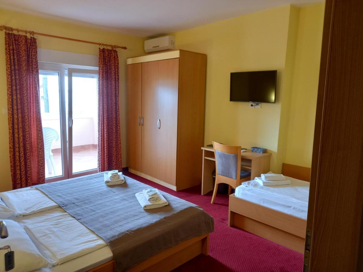 Apartmani Simon Lopar Oda fotoğraf